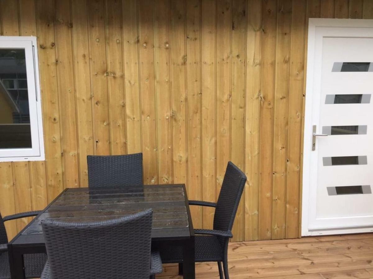 Private Spacious Home In City Center Klaksvík 外观 照片