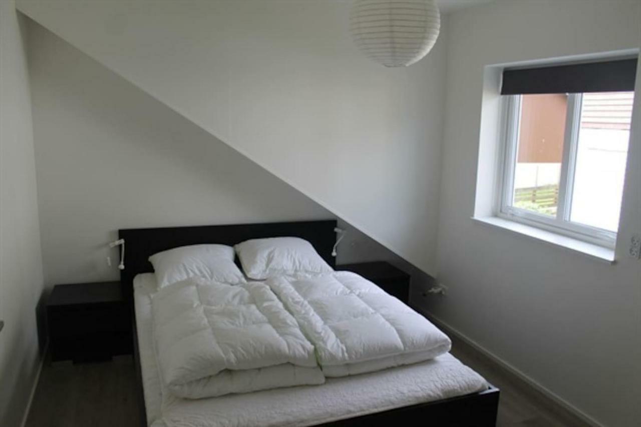 Private Spacious Home In City Center Klaksvík 外观 照片